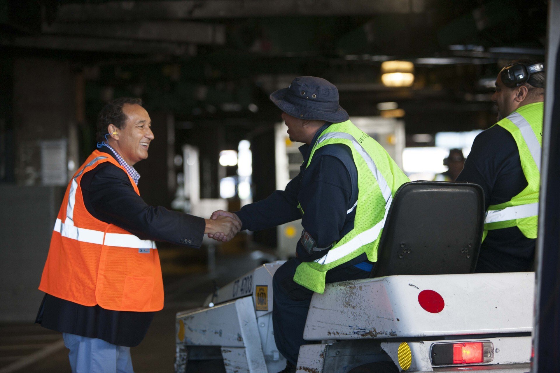 Oscar Munoz: Leadership is Listening